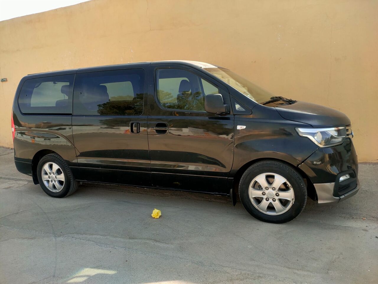 Riyadh, Vehicles, Cars & Trucks , SAR 3500,  Hyundai Starex,  2020,  Automatic,  150000 KM,  Monthly Rent Basses