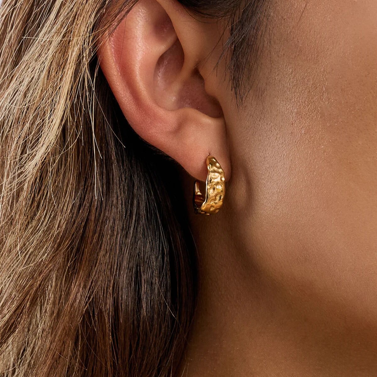 Mumbai, Jewelry, INR 1,  Gold Hoop Earrings For Women | Elegant Everyday Jewellery