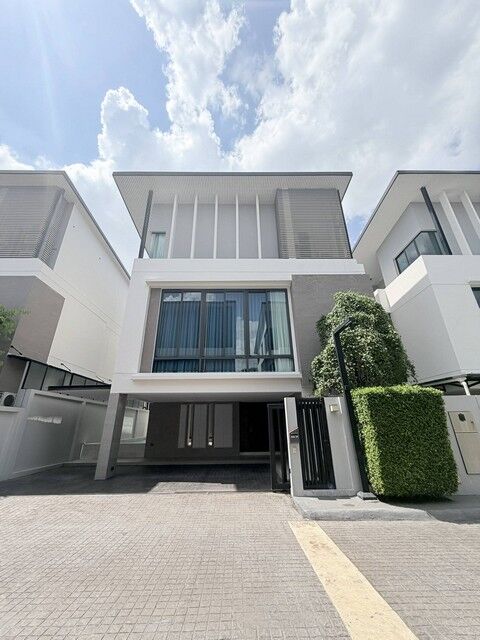 Bangkok, Villas, THB 180000,  1 Sq. Feet,  3-story Detached House For Rent, Luxury Pool Villa, 412 Sq M, THE GLAMOR Ekkamai-Pradit