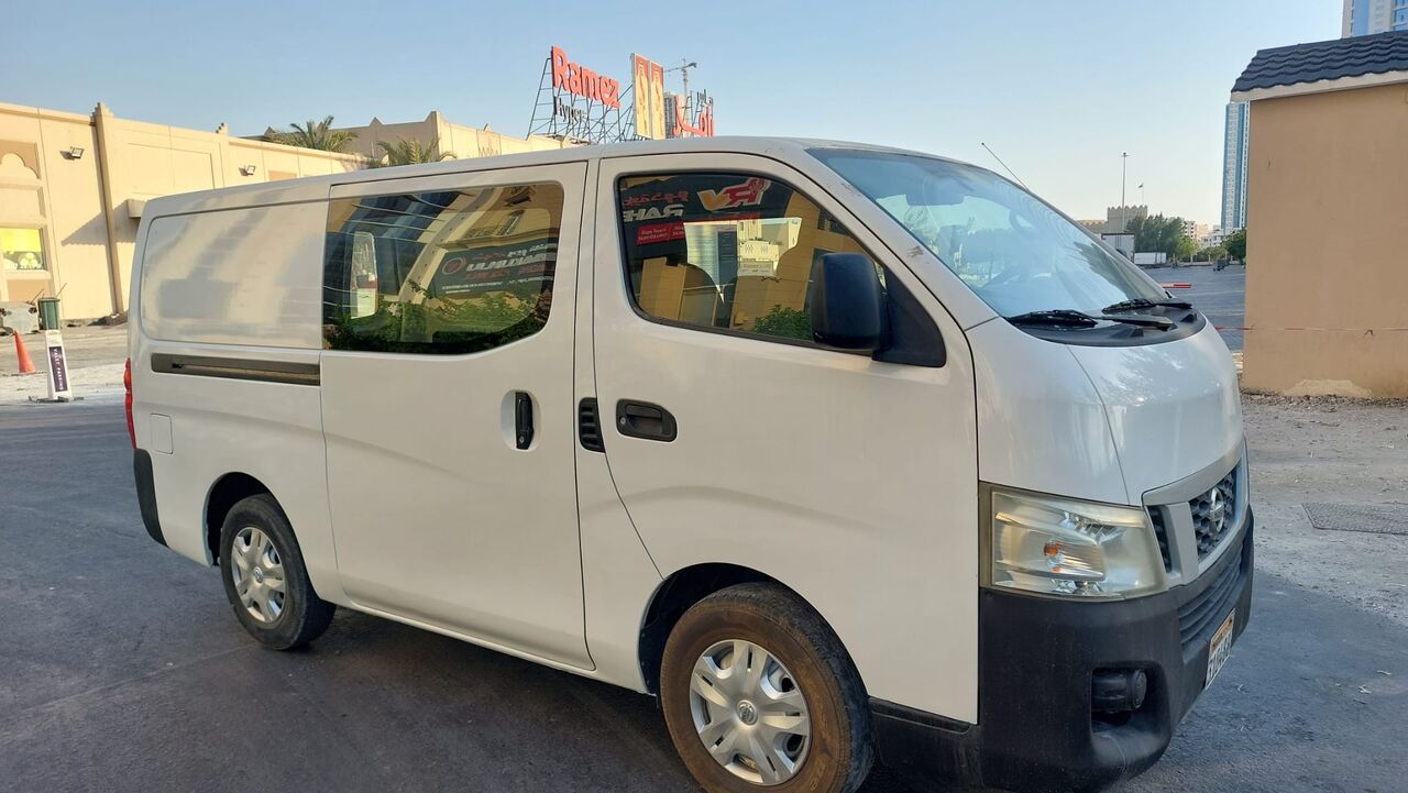 Manama, Vehicles, Cars & Trucks , BHD 2200,  Nissan NV3500 UrVan Bus Cargo Van Very Good Condation,  2016,  Manual,  190000 KM,