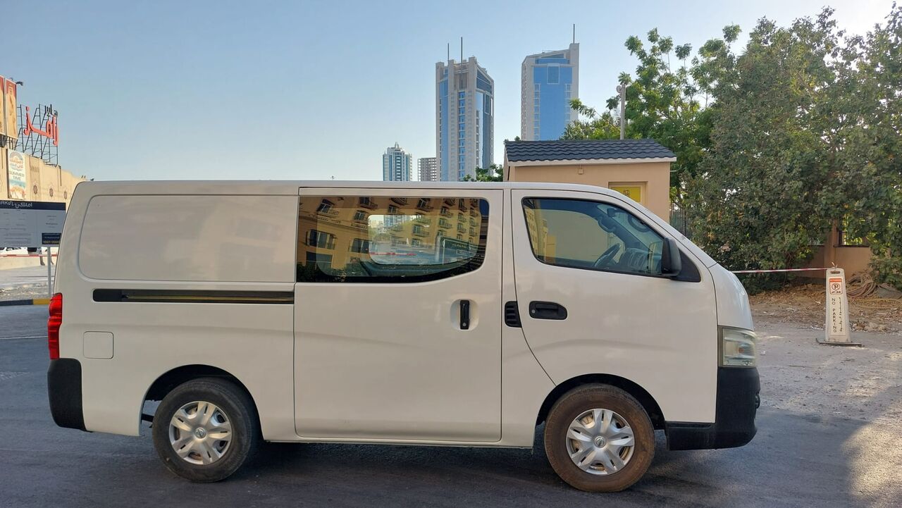 Manama, Vehicles, Cars & Trucks , BHD 2200,  Nissan NV3500 UrVan Bus Cargo Van Very Good Condation,  2016,  Manual,  190000 KM,