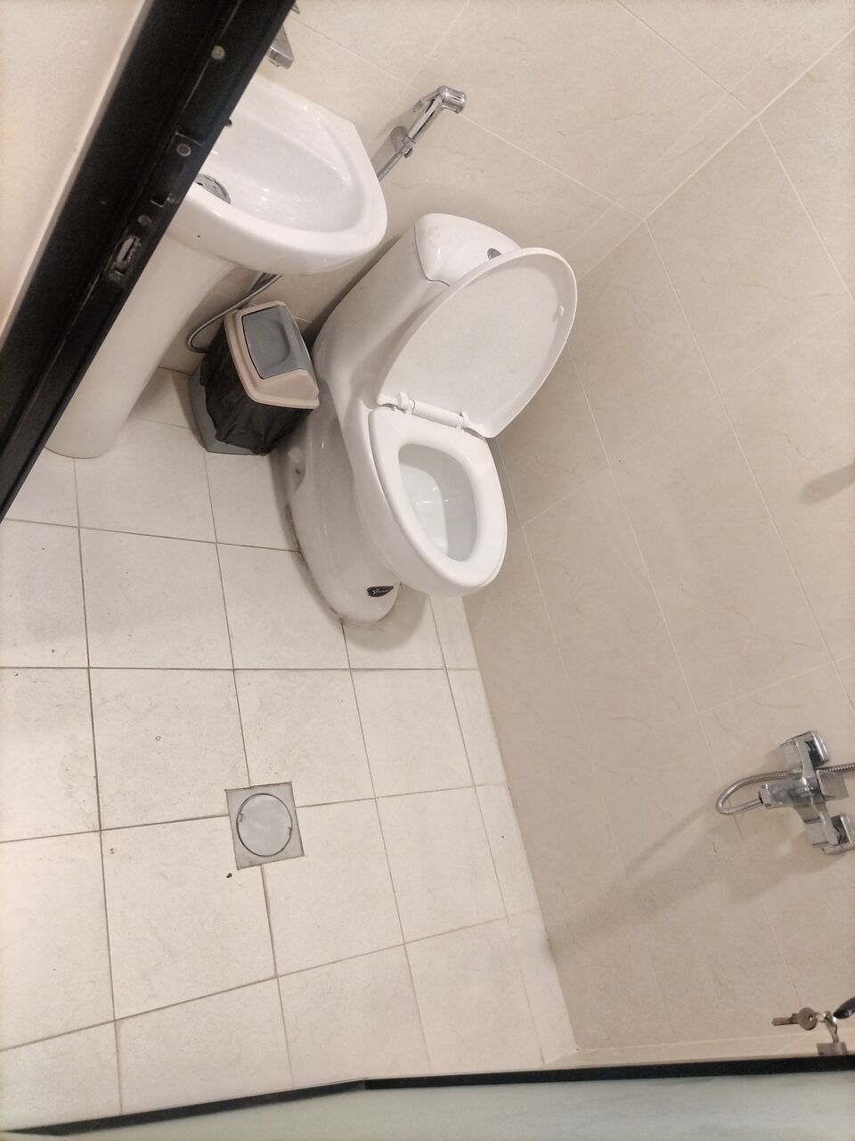 Khobar, Apartments, Flats, Houses & Villas, SAR 24600/year,  2 BR,  Family Apartment For Rent (Two Rooms, Two Bathrooms, Air-Conditioned Hall)