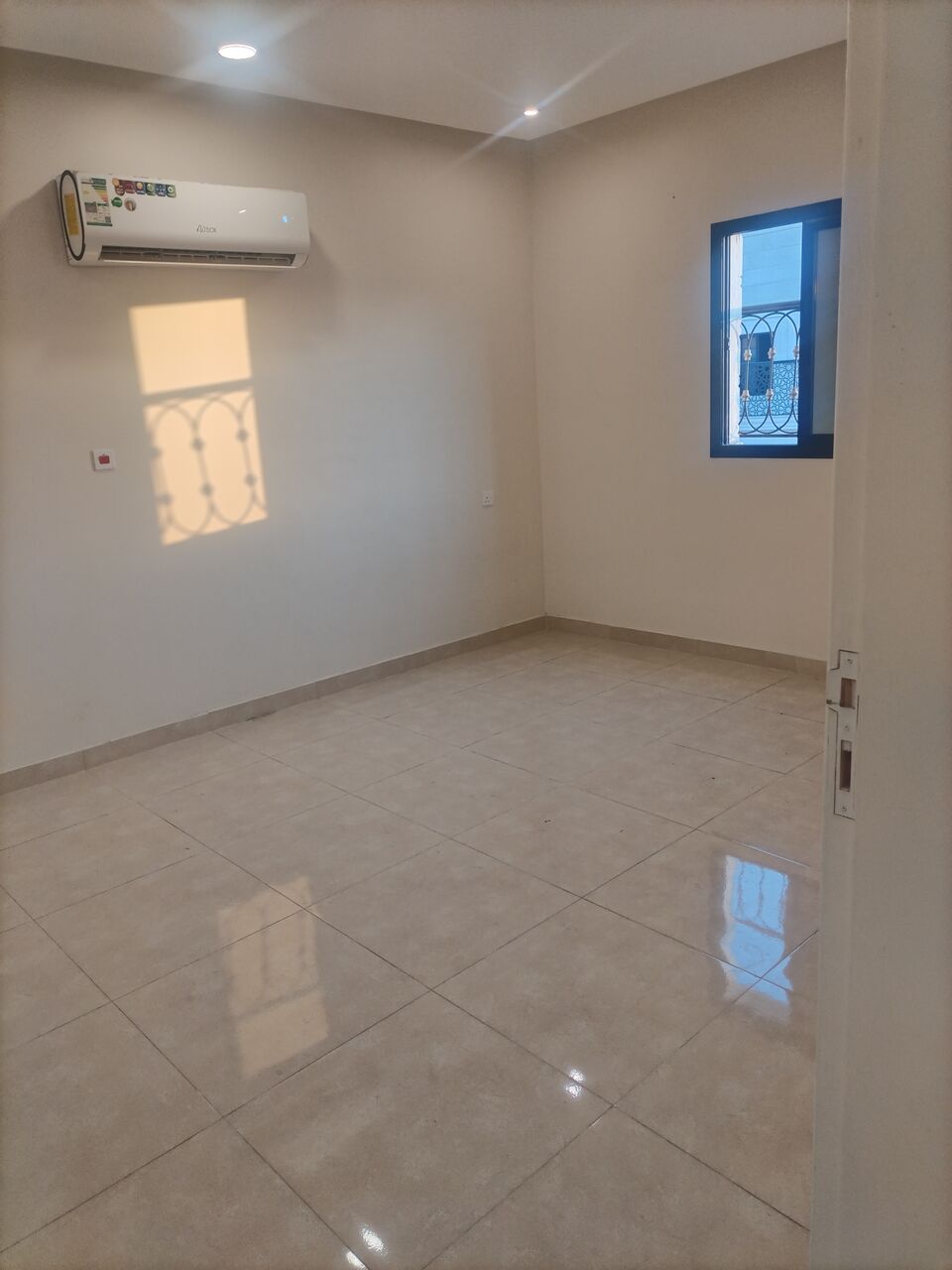 Khobar, Apartments, Flats, Houses & Villas, SAR 24600/year,  2 BR,  Family Apartment For Rent (Two Rooms, Two Bathrooms, Air-Conditioned Hall)