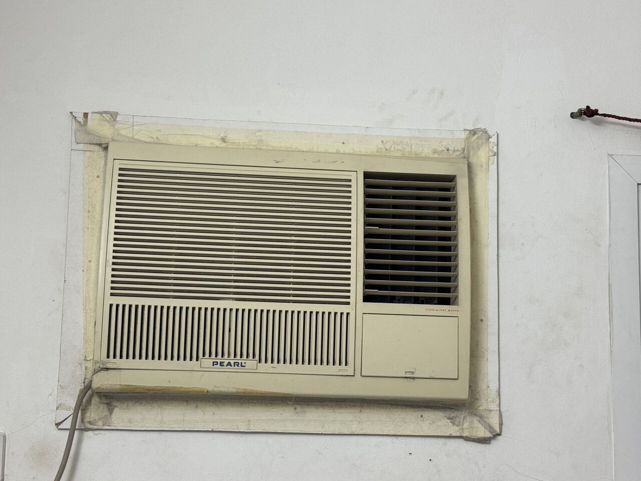 Manama, Electronics, BHD 30,  1.5 Ton Window AC Pearl