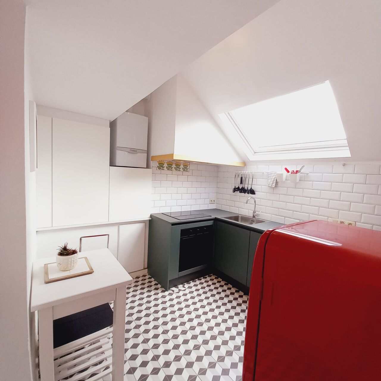 Brussels, Apartments, Flats, Houses & Villas, EUR 1150/month,  Furnished,  1 BR,  65 Sq. Meter,  Cosy Loft Brussels