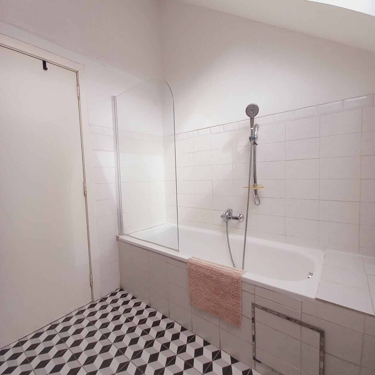 Brussels, Apartments, Flats, Houses & Villas, EUR 1150/month,  Furnished,  1 BR,  65 Sq. Meter,  Cosy Loft Brussels