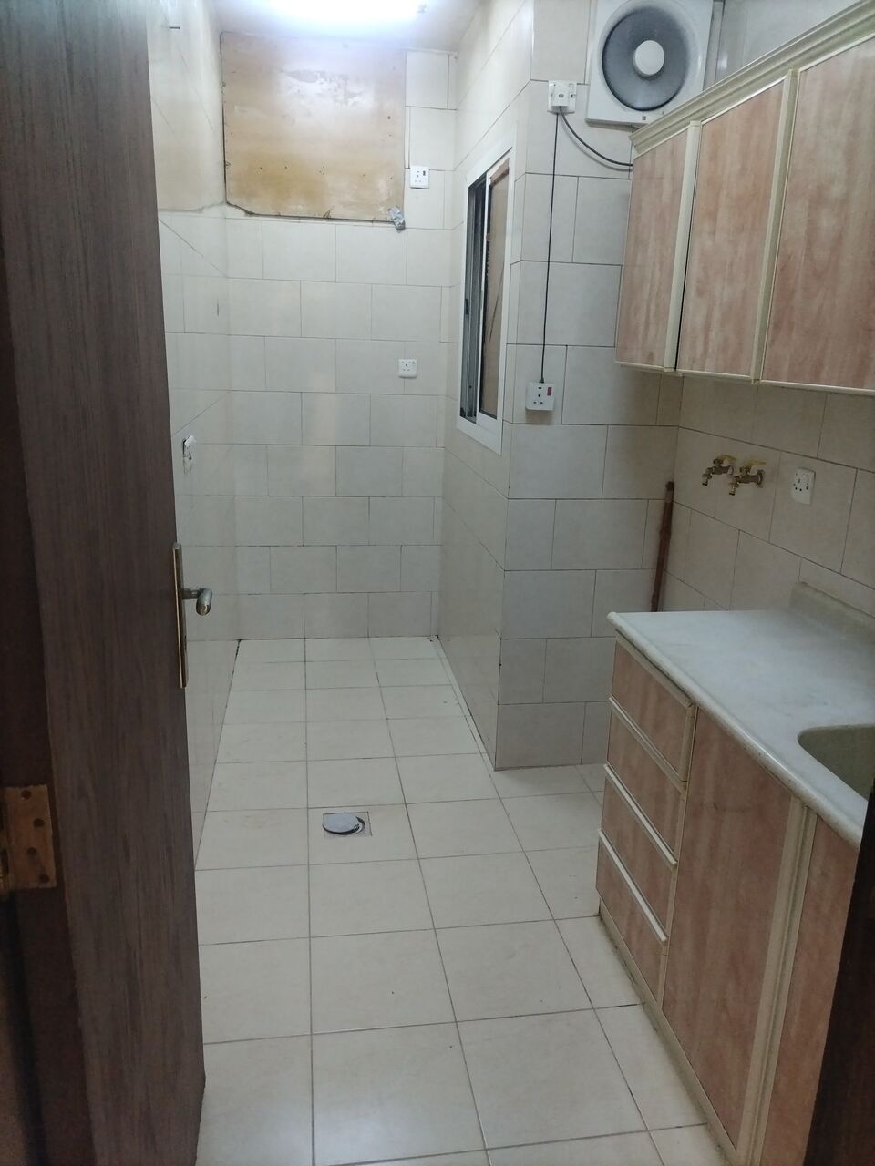 Khobar, Apartments, Flats, Houses & Villas, SAR 16000/year,  2 BR,  Family Apartment For Rent (Two Rooms, Bathroom, Kitchen, Roof Without Elevator)
