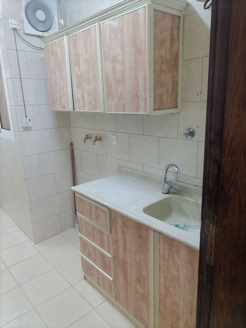 Khobar, Apartments, Flats, Houses & Villas, SAR 16000/year,  2 BR,  Family Apartment For Rent (Two Rooms, Bathroom, Kitchen, Roof Without Elevator)