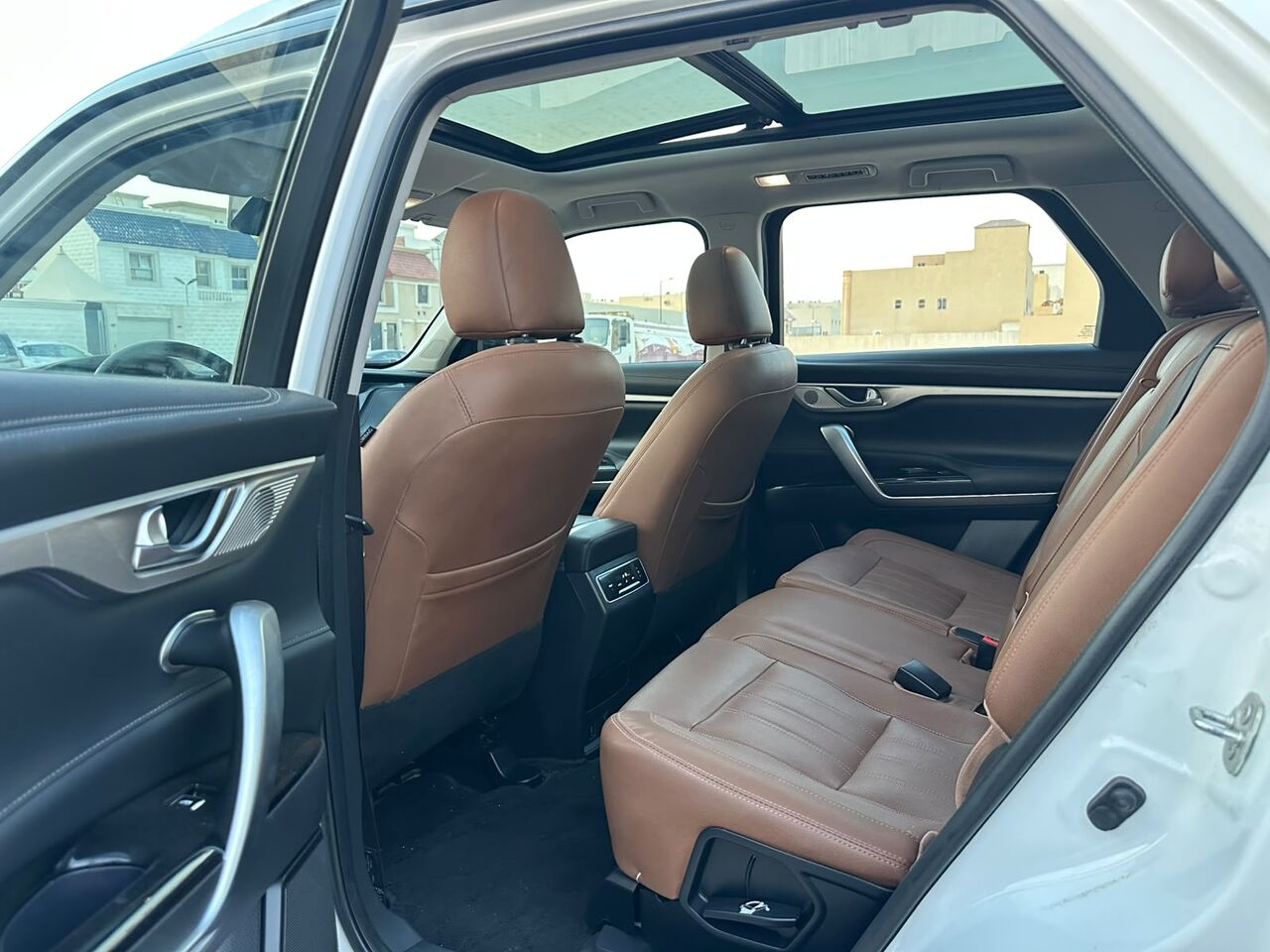 Riyadh, Vehicles, Cars & Trucks , SAR 47000,  Changan CS95,  2021,  Automatic,  181000 KM,   Changan CS 95 Full Options With Sunroof N AWD 2nd Owner