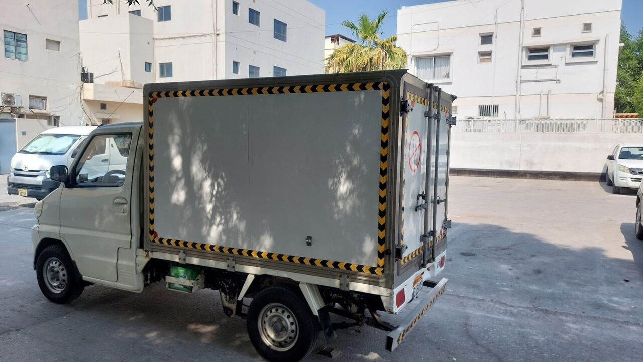 Manama, Vehicles, Cars & Trucks , BHD 2000,  Cmc Super Veryca Chiller Freazar Van Well Mantaine,  2017,  Manual,  140000 KM,