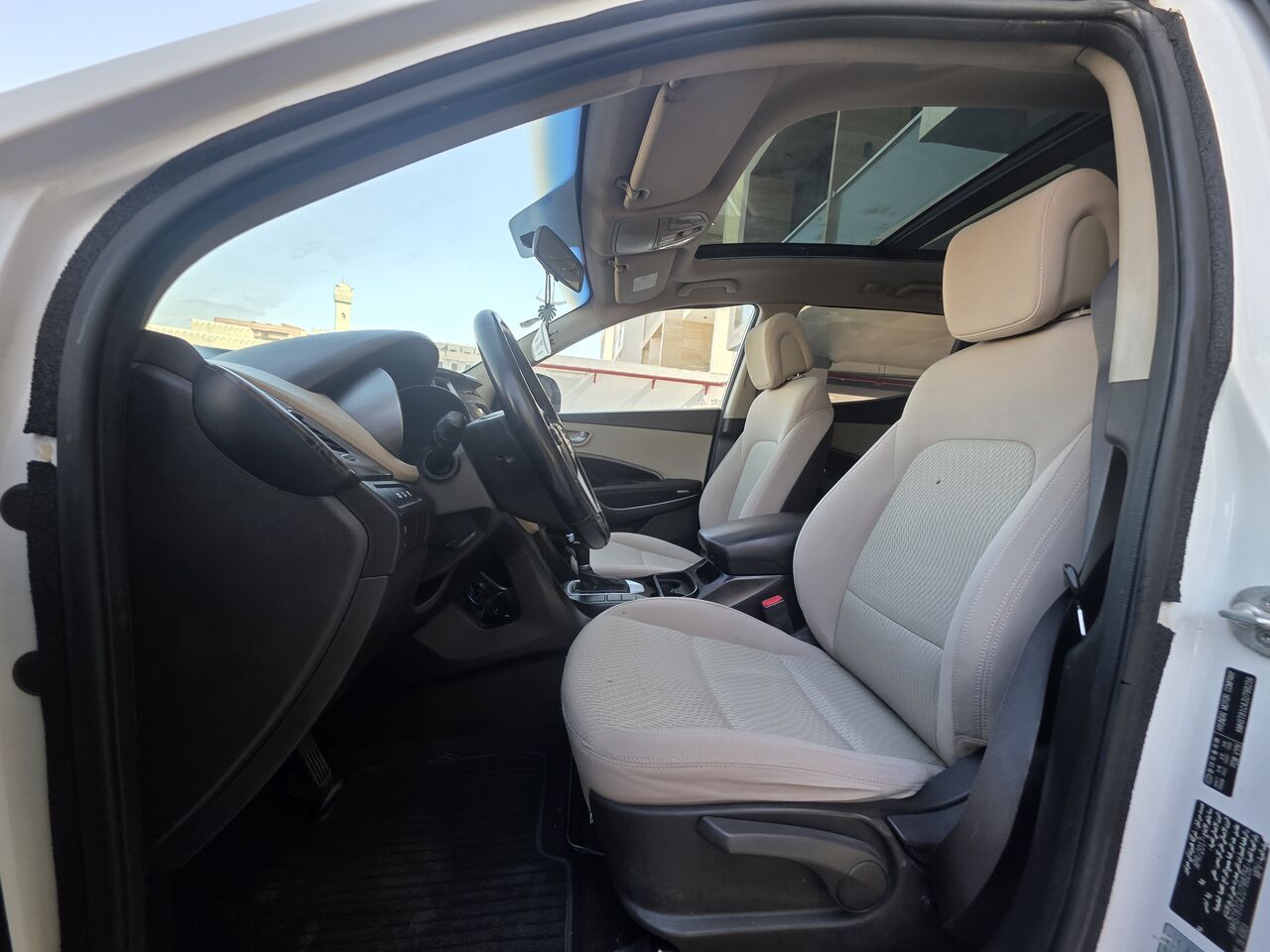 Dammam, Vehicles, Cars & Trucks , SAR 41000,  Hyundai Santa Fe,  2018,  Automatic,  194000 KM,  Haif Full. 4cylinder