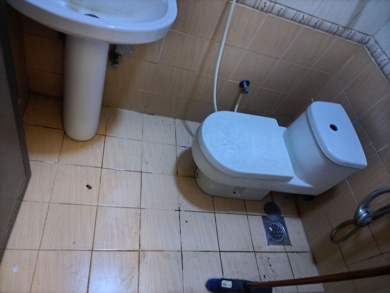 Khobar, Apartments, Flats, Houses & Villas, SAR 18000/year,  3 BR,  Family Apartment For Rent (3 Rooms, Hall, Two Bathrooms, Kitchen)