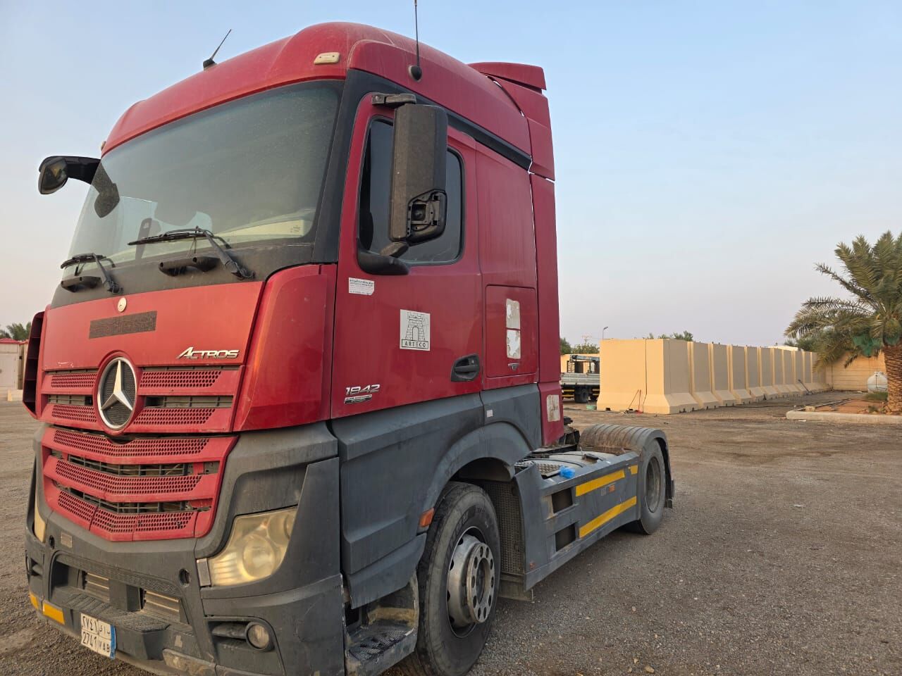 Al Kharj, Vehicles, Cars & Trucks , SAR 85,  Actros MP4 Mercedes,  2013,  Automatic,  12 KM,  We Are Selling  Model Mp4 Actros Mercedes