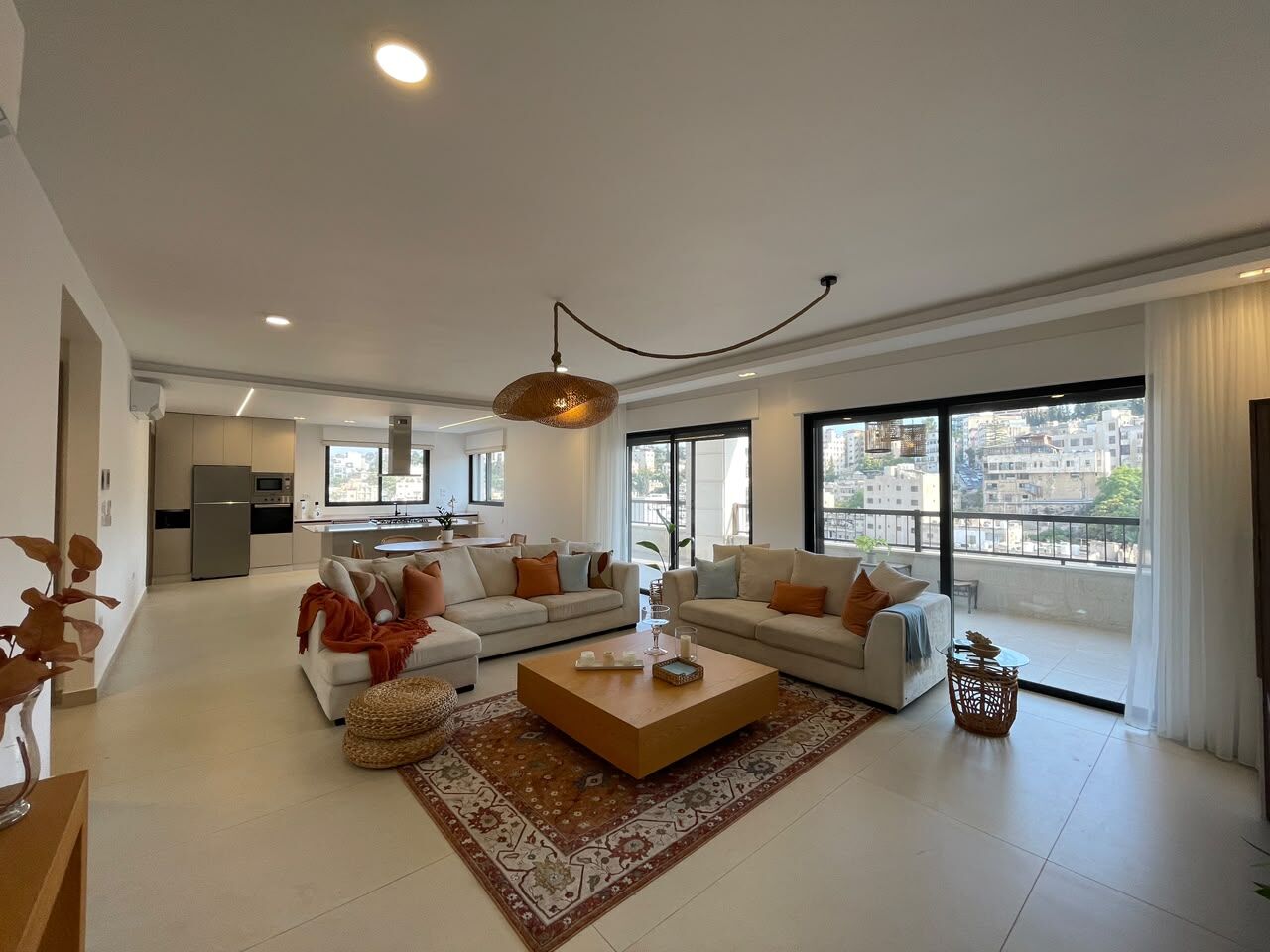 Amman, Apartments, Flats, Houses & Villas, JOD 25000/year,  Furnished,  3 BR,  190 Sq. Meter,  Apartments For Rent