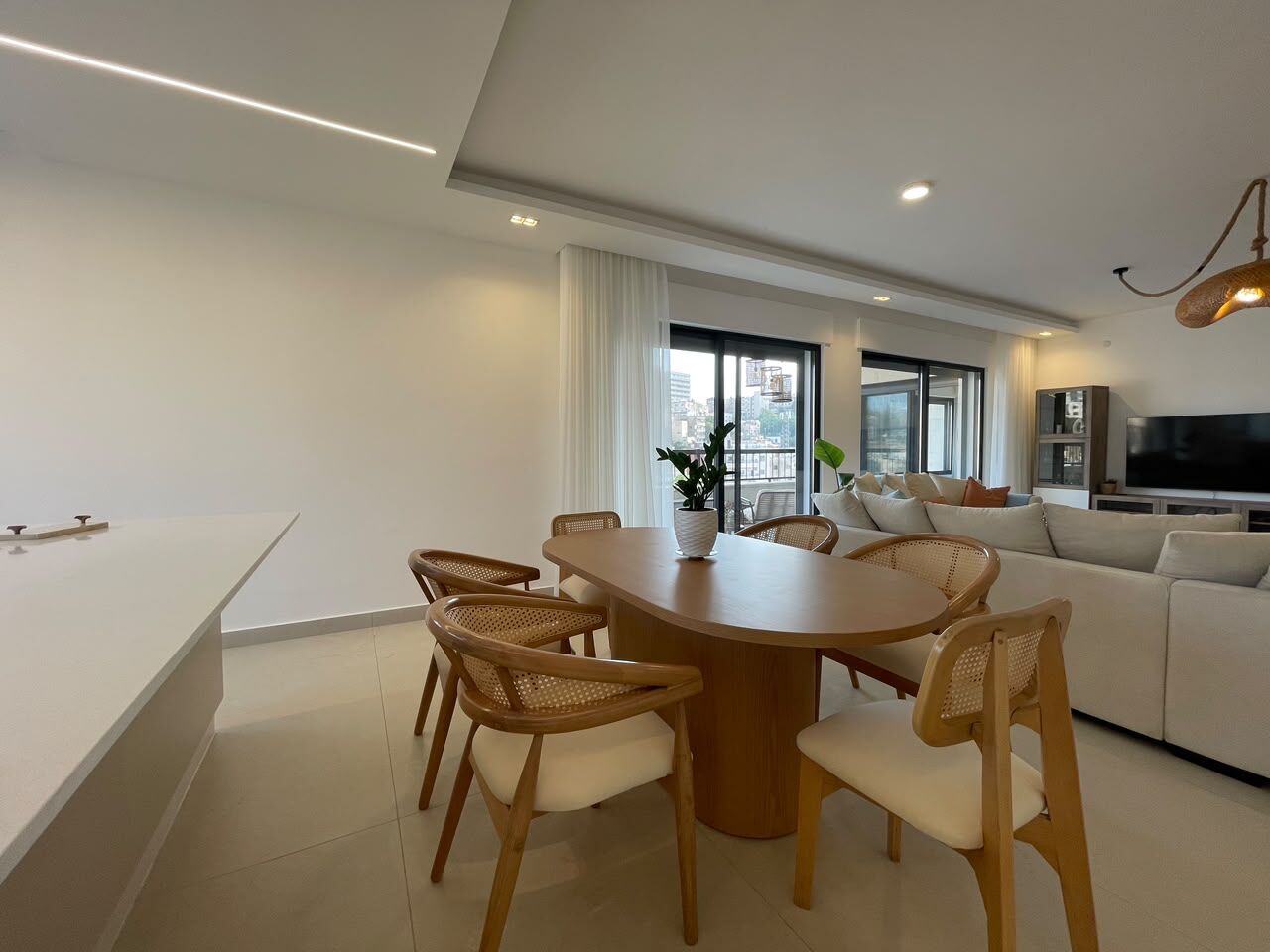 Amman, Apartments, Flats, Houses & Villas, JOD 25000/year,  Furnished,  3 BR,  190 Sq. Meter,  Apartments For Rent
