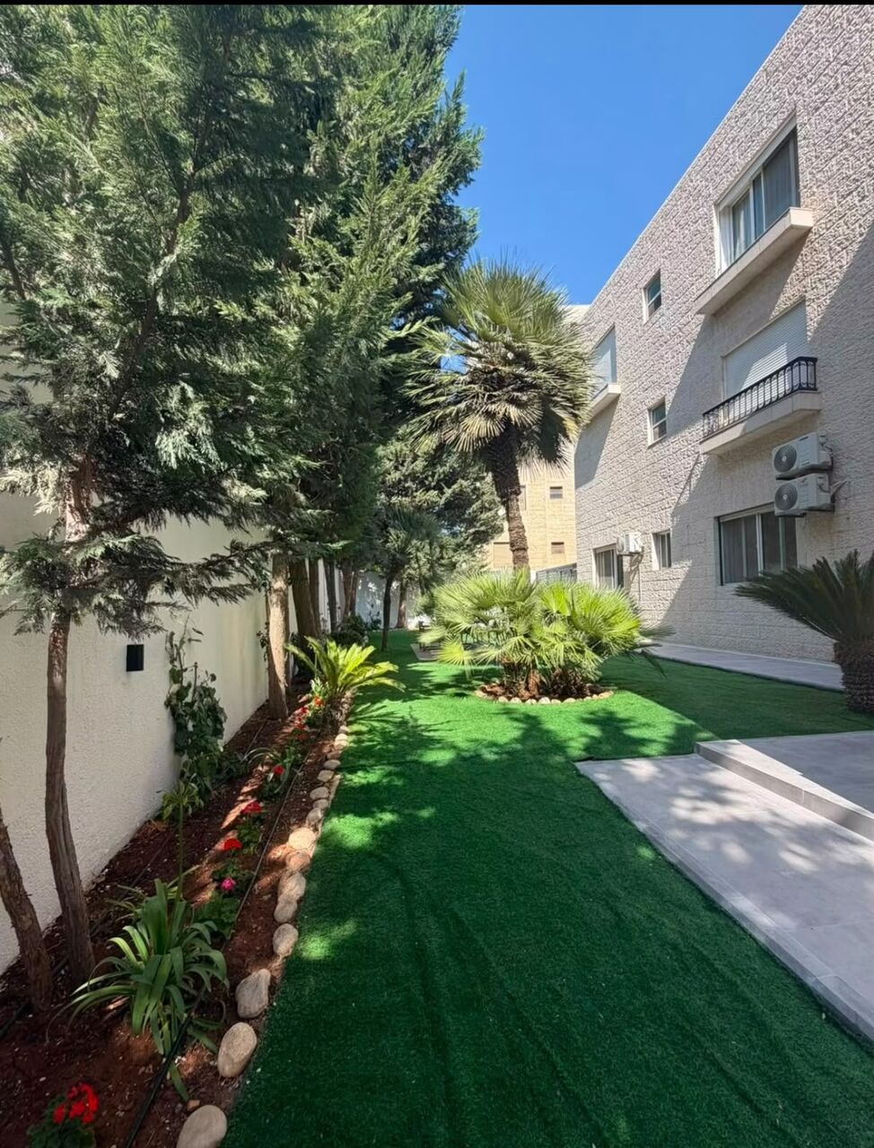 Abdoun, Apartments, Flats, Houses & Villas, JOD 32000/year,  4 BR,  280 Sq. Meter,  Ground Floor Apartment For Rent