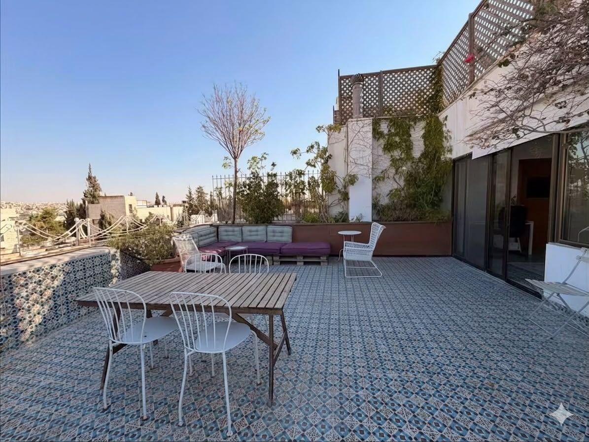 Amman, Apartments, Flats, Houses & Villas, JOD 24000/year,  Furnished,  3 BR,  300 Sq. Meter,  Rooftop Apartment For Rent