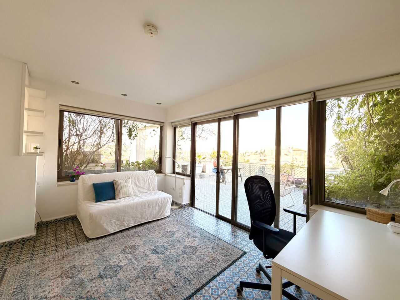 Amman, Apartments, Flats, Houses & Villas, JOD 24000/year,  Furnished,  3 BR,  300 Sq. Meter,  Rooftop Apartment For Rent