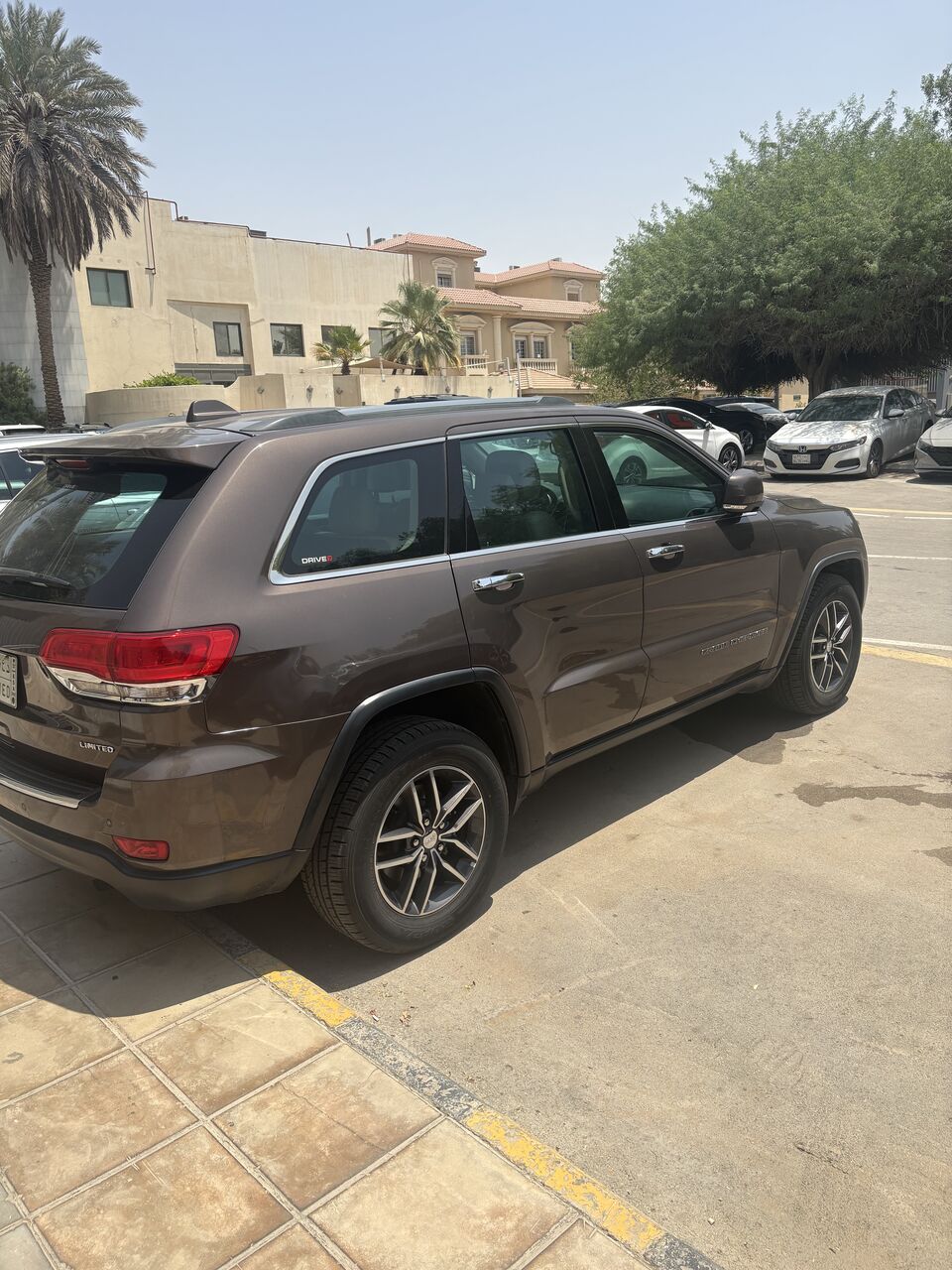 Al Saadah, Vehicles, Cars & Trucks , SAR 63500,  Jeep Grand Cherokee Limited,  2018,  Automatic,  169000 KM,  Jeep Cherokee Excellent Condition