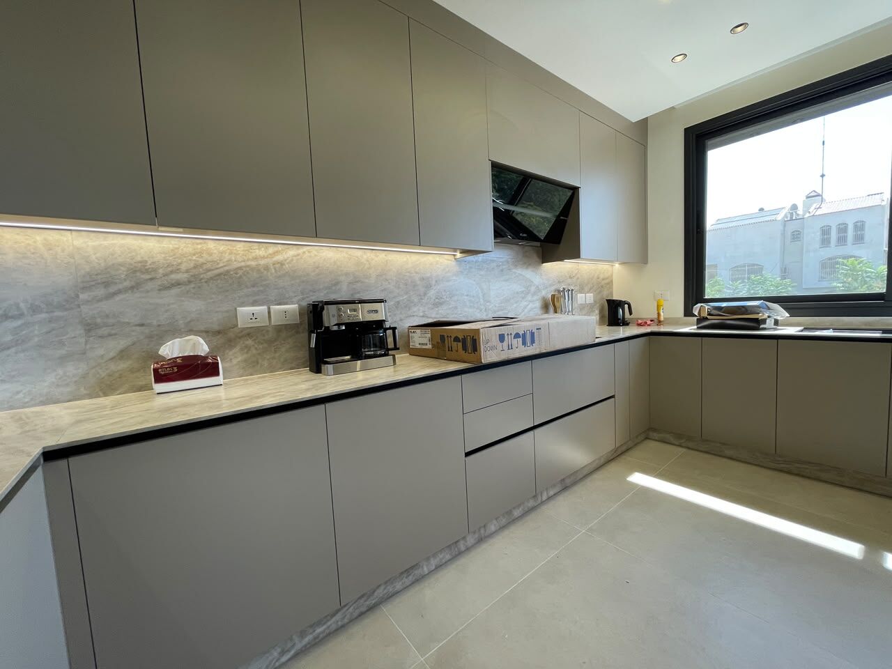 Abdoun, Apartments, Flats, Houses & Villas, JOD 26000/year,  Furnished,  3 BR,  200 Sq. Meter,  Furnished Apartment For Rent In Abdoun