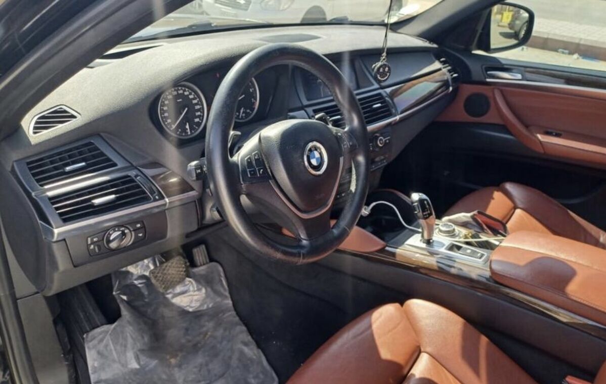 Jeddah, Vehicles, Cars & Trucks , SAR 42000,  Bmw X6,  2014,  Automatic,  270000 KM,   In Very Good Condition