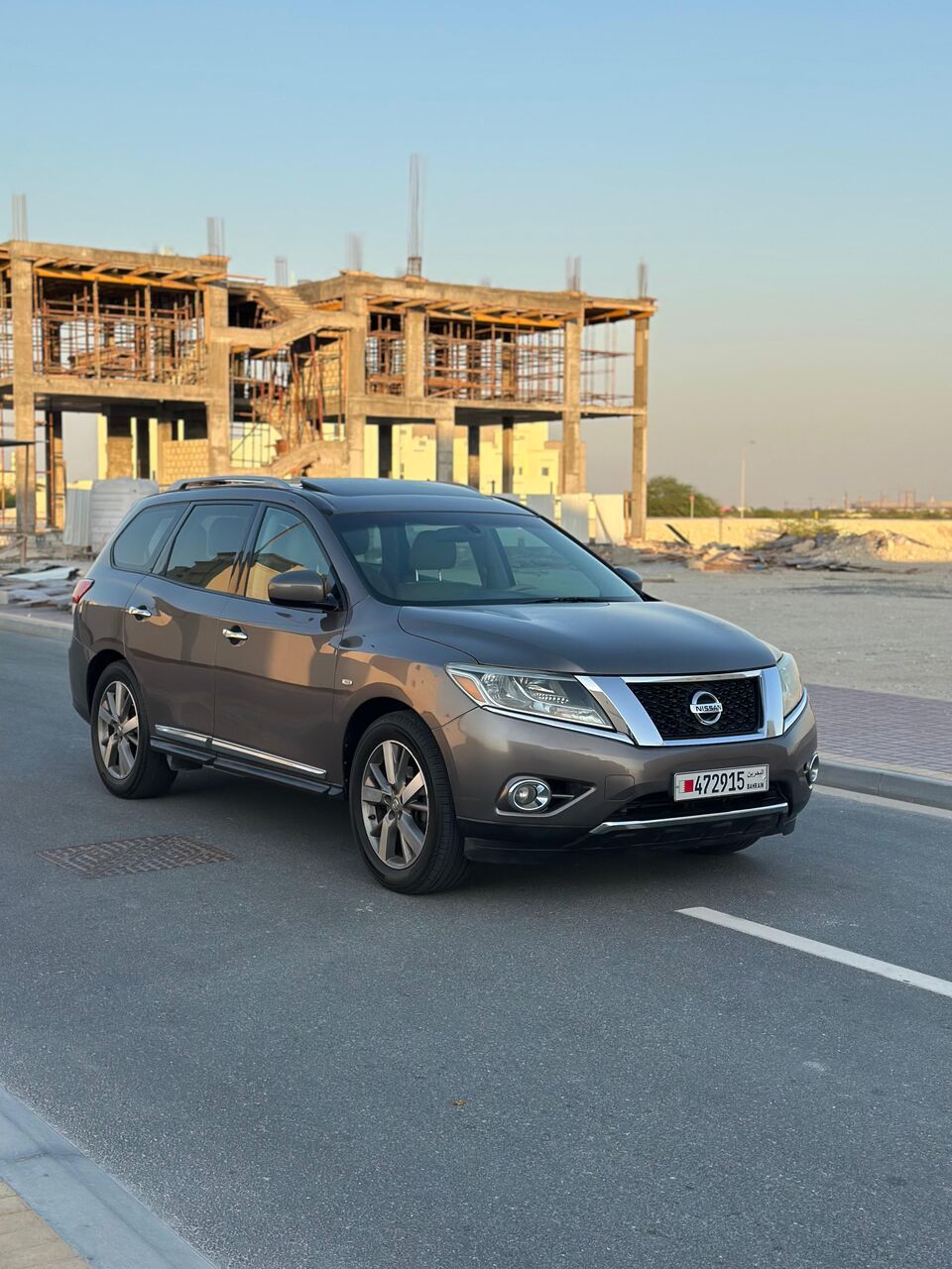 Riffa, Vehicles, Cars & Trucks , BHD 2500,  Nissan Pathfinder Full Option Panorama,  2014,  Automatic,  132000 KM,  Neat And Clean Car