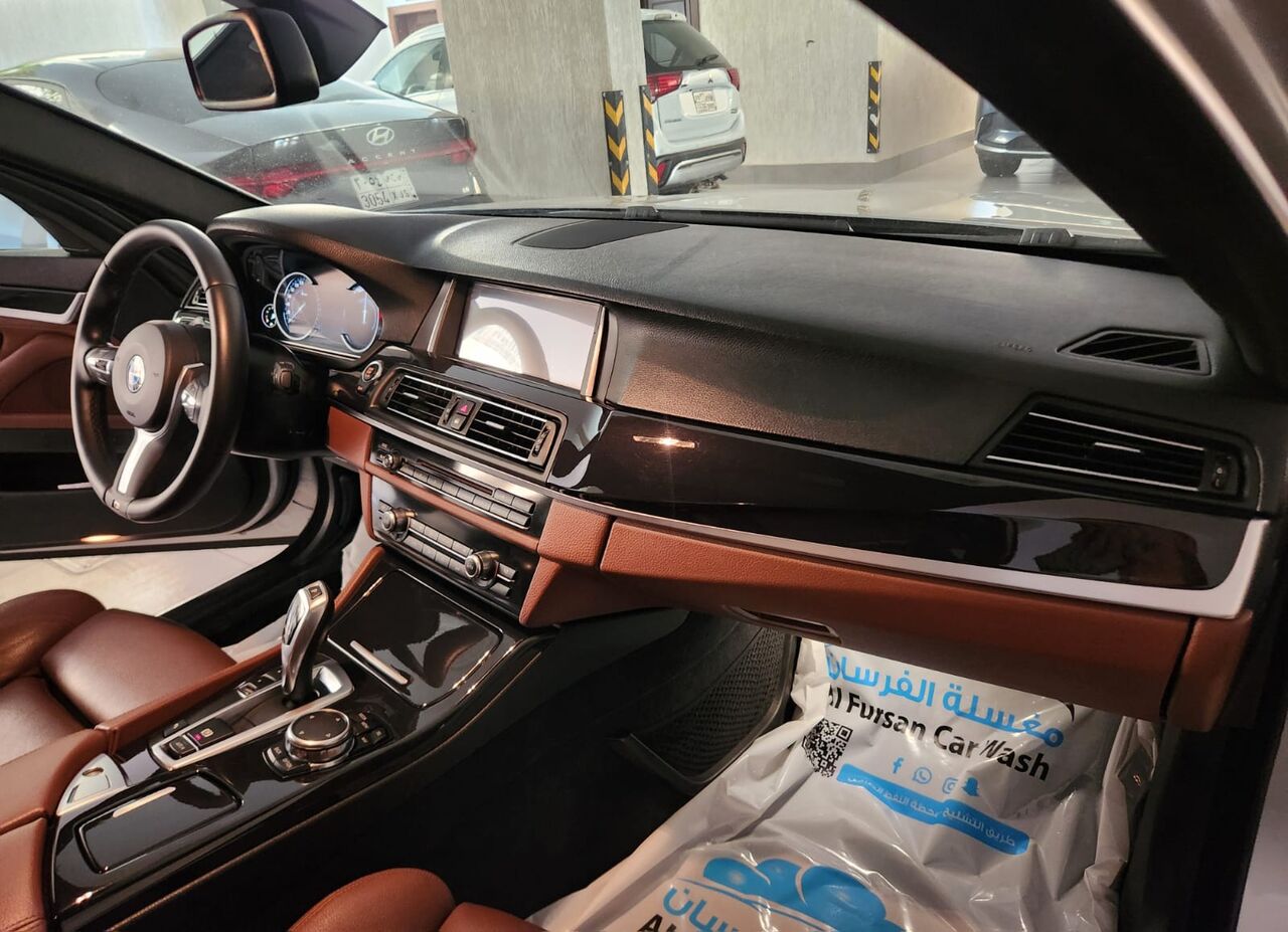Sulaymania, Vehicles, Cars & Trucks , SAR 60,  Bmw 520,  2016,  Automatic,  180000 KM,   I Full Option Kit-M