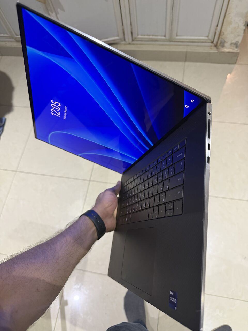 Riyadh, Computers, SAR 7000,  Dell XPS 17 Touch 4k Core I9 13th Gen 32GB 1TB 4070 RTX