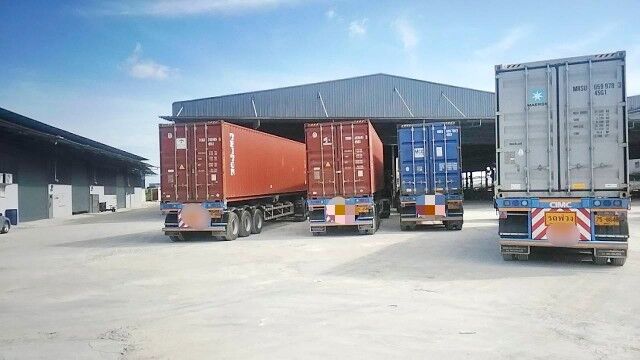 Bangkok, Villas, THB 89998,  225 Sq. Feet,  Along Bang Chuet Canal, Corner, Size 900 Sq M., New Warehouse For Rent Near Rama 2, 225