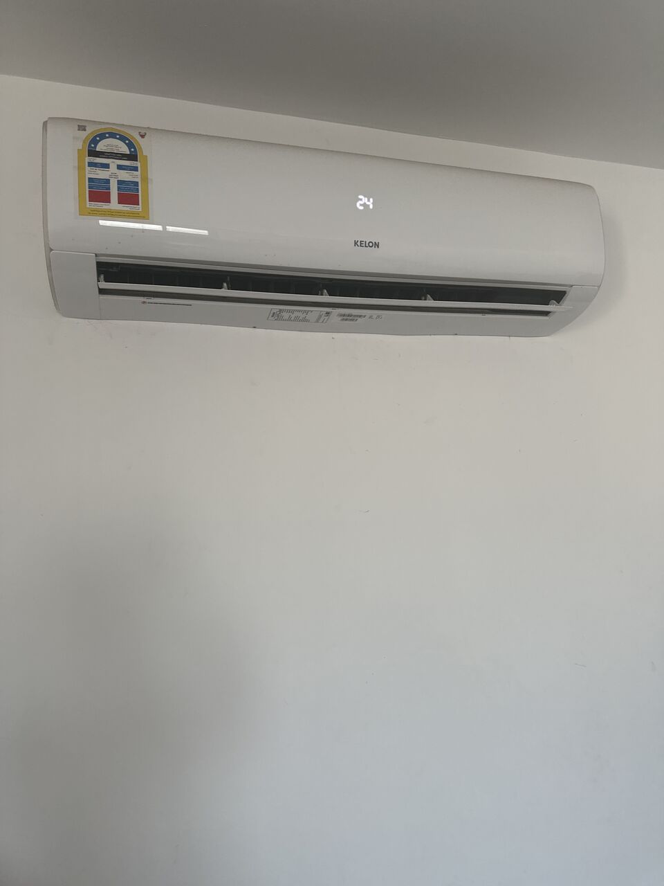 Bilad Al Qadeem, Air Conditioners, BHD 140,  Air Conditioner Kelon With Guarantee Card Split Ac 2 Ton