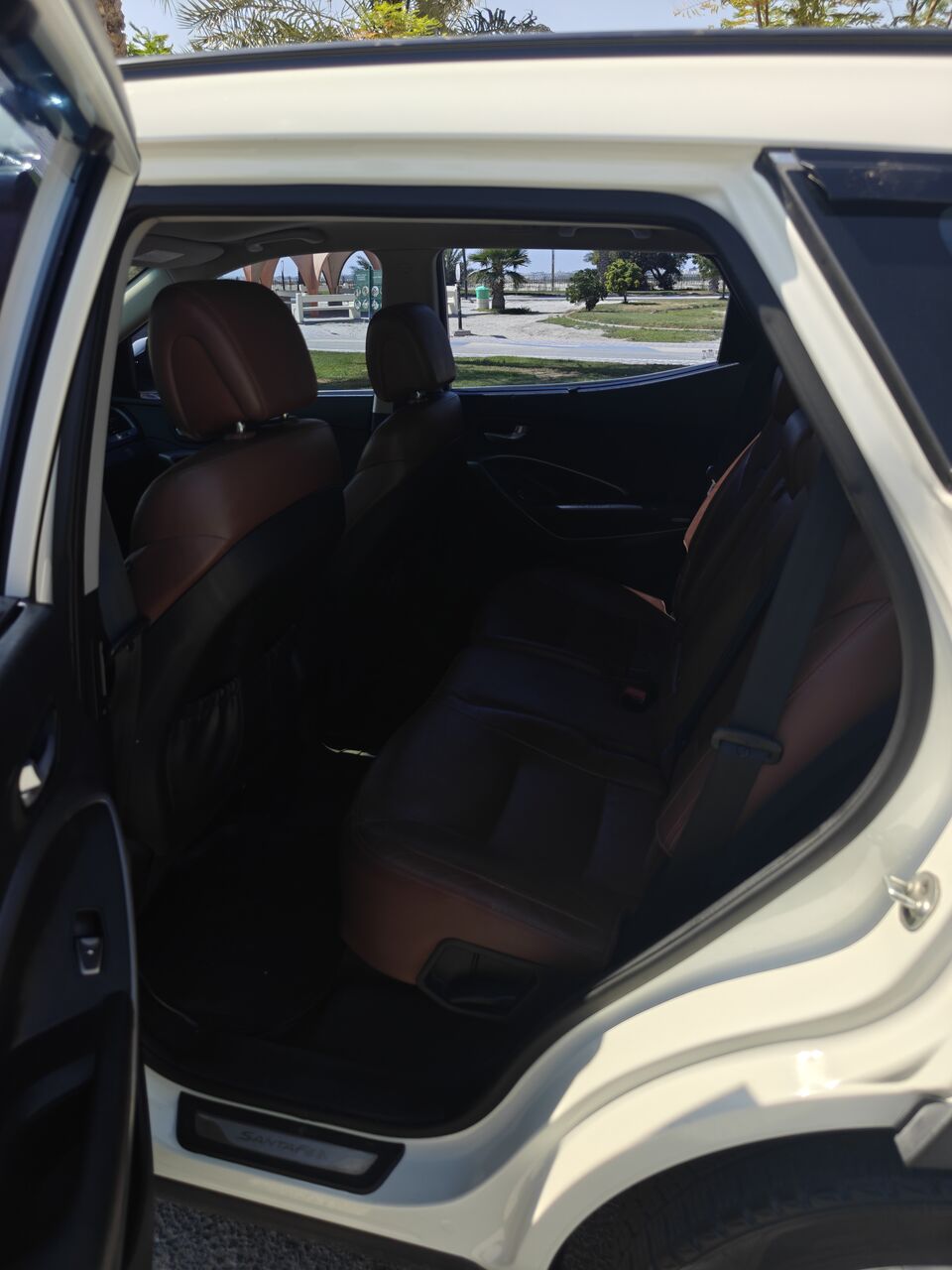 East Riffa, Vehicles, Cars & Trucks , BHD 3700,  Hyundai Santa Fe,  2015,  Automatic,  172000 KM,    3.3L V6 AWD &ndash; Excellent Condition / Agency Maintained