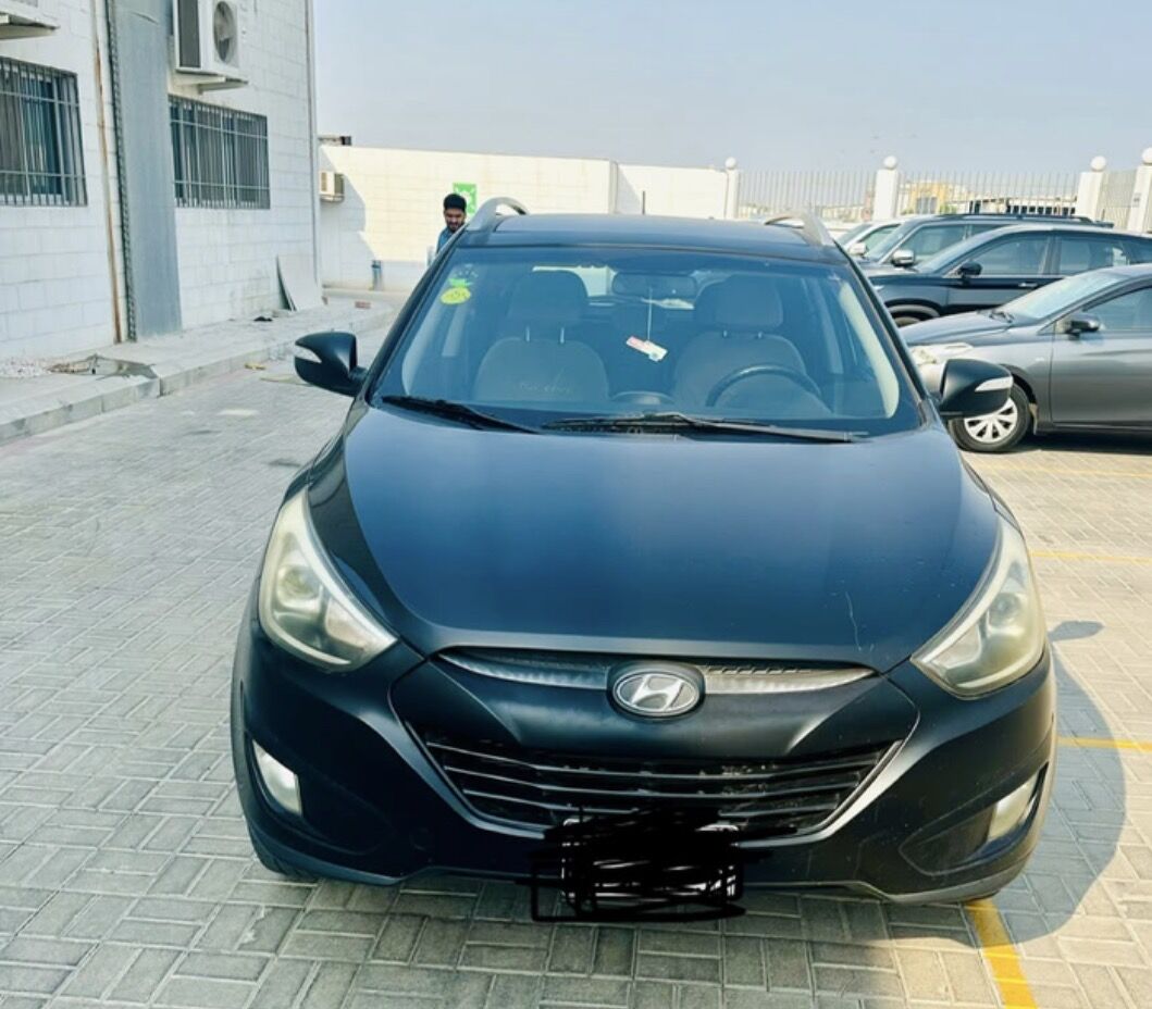 Riyadh, Vehicles, Cars & Trucks , SAR 32,  Hyundai Tucson,  2014,  Automatic,  240000 KM,  Urgent Sale - Riyadh Malaz
