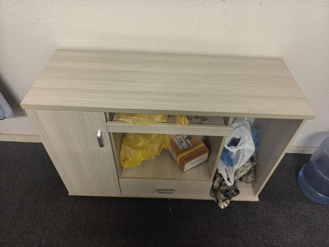 Thuqbah, Furniture, SAR 250,  Office Table And Chair For Sale