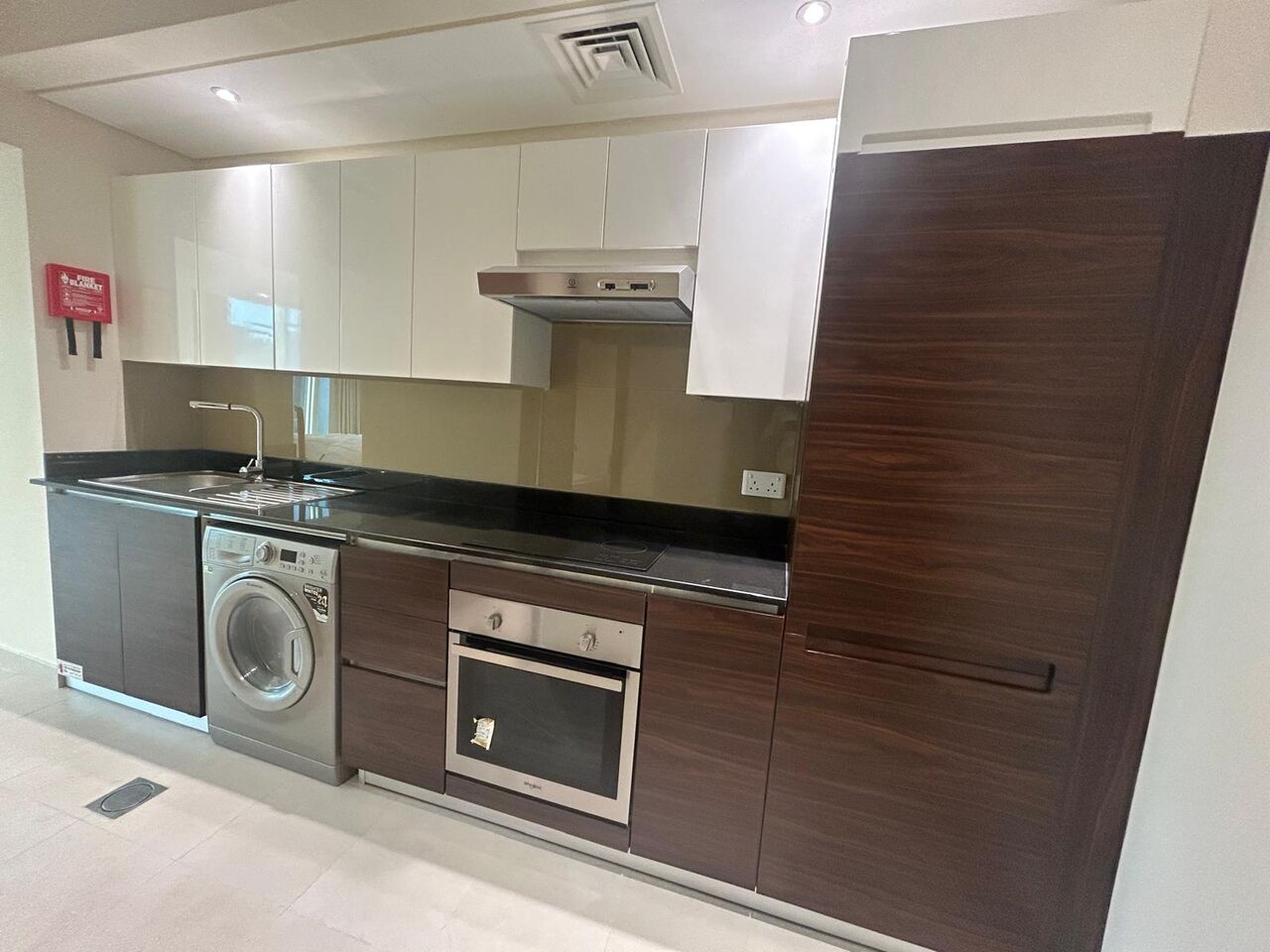 Manama, Apartments, Flats, Houses & Villas, BHD 350/month,  Studio,  Apartment For Rent In Bahrain Financial Harbour | Nice View | Balcony | EWA & Internet