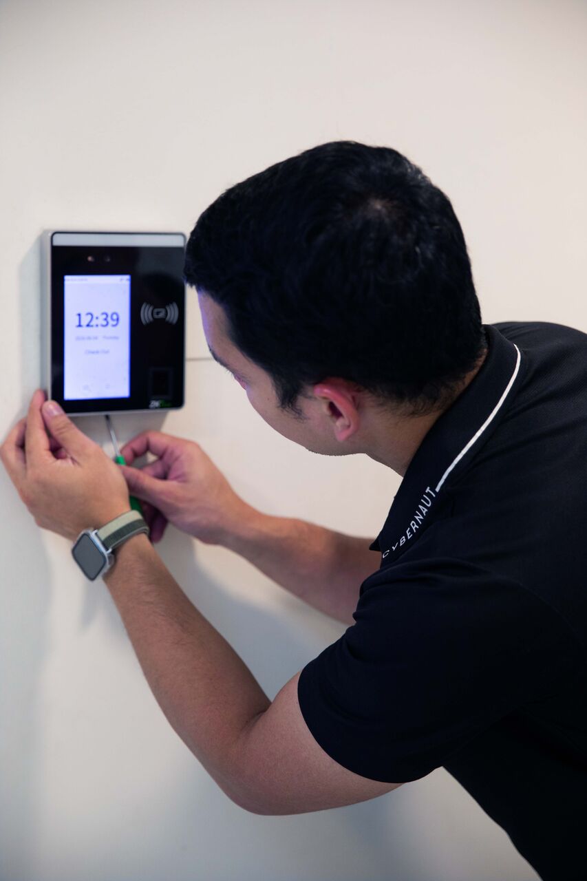 Dubai, Security, Upgrade Your Office Efficiency With Biometric Attendance System