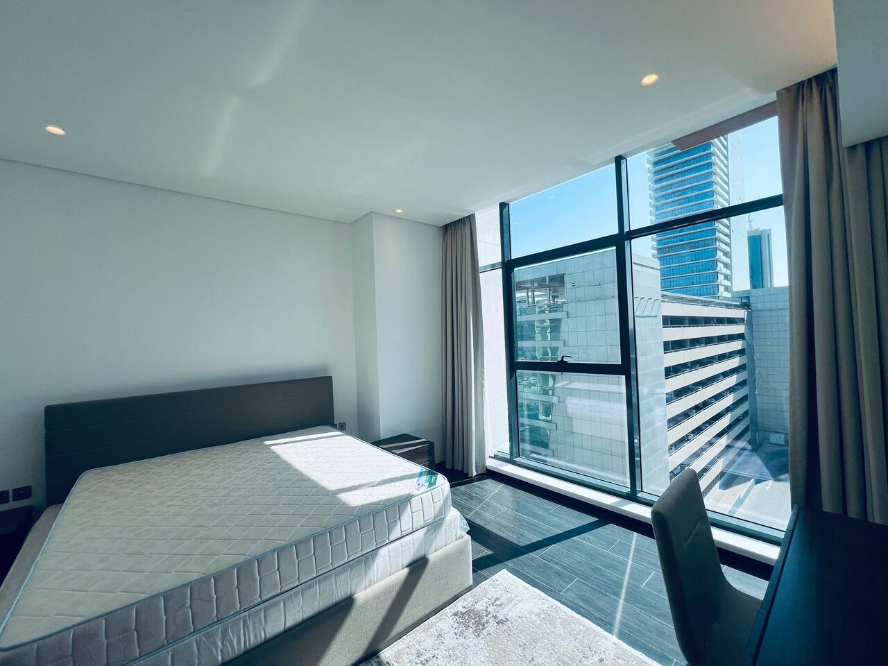 Manama, Apartments, Flats, Houses & Villas, BHD 680/month,  Furnished,  2 BR,  Apartment With Canal View | Harbour Row- Financial Harbour
