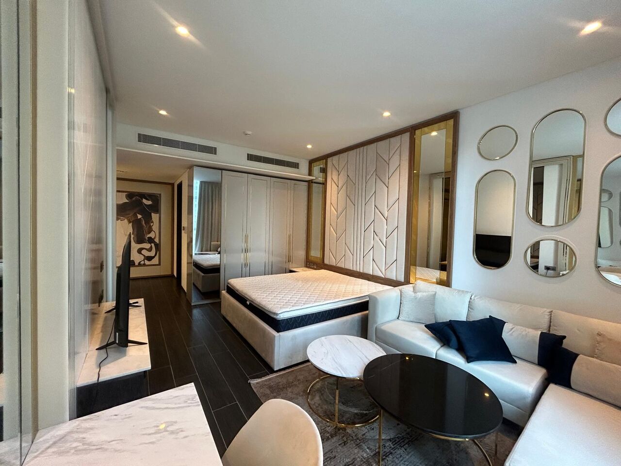 Manama, Apartments, Flats, Houses & Villas, BHD 350/month,  Furnished,  Studio,  Modern Studio Apartment For Rent In Financial Harbour