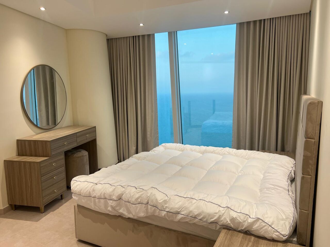 Manama, Apartments, Flats, Houses & Villas, BHD 450/month,  Furnished,  1 BR,  Apartment With City View |  Harbour Row, Financial Harbour