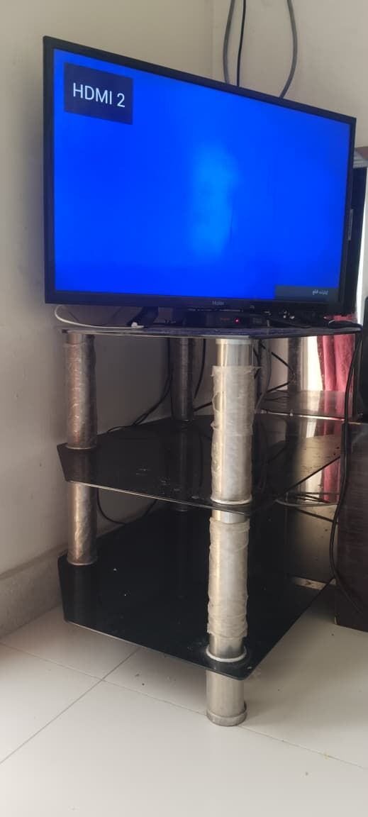 Muharraq, Electronics, BHD 65,  Urgent Sale .TV,,Airtel Set Of Box With Remote,Dish(Big),TV Stand