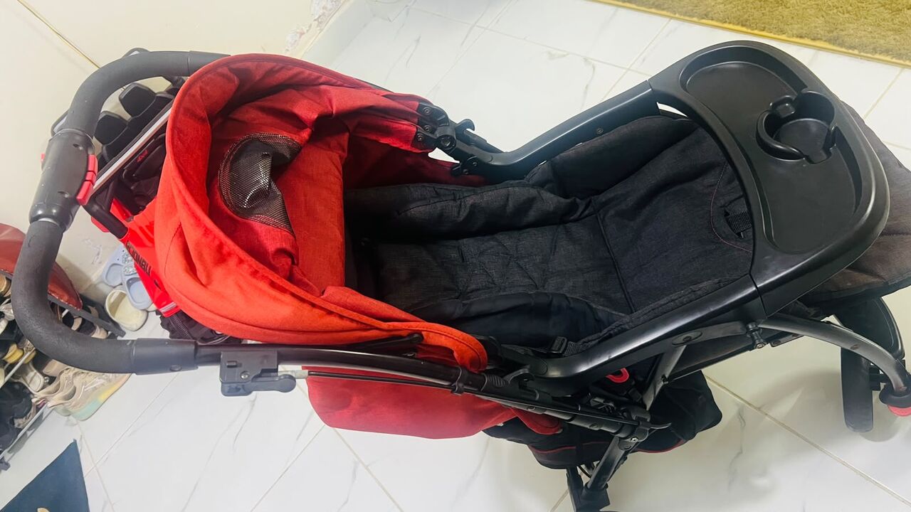 Al Bawadi, Baby & Kid Stuff, SAR 170,  Junior Stroller Price SR 170 ( Genuine Purchased From Centrepoint Store For SR 450)