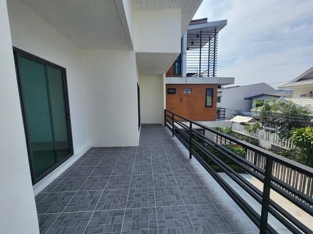 Bangkok, Villas, THB 38000,  53 Sq. Feet,  HR 10353 For Rent And Sale, 2-story House, 53 Sq M., Sukhumvit 93, Bang Chak.