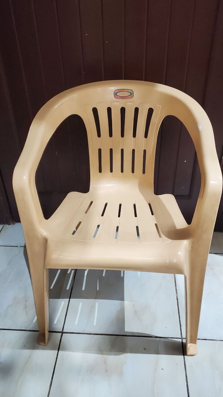 Al Aziziyah, Furniture, SAR 50,  2 Plastic Chairs - Gulfmaid