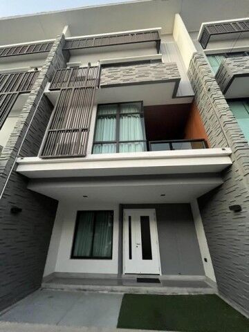 Bangkok, Villas, THB 45000,  21 Sq. Feet,  HR 10349 3-story Townhome For Rent, Plex Residence Project, Nawamin 111, Near Lertlah