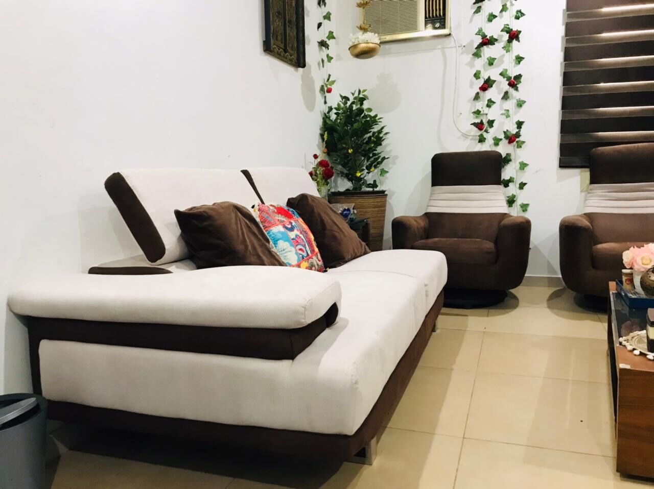 Jeddah, Furniture, SAR 1000,  Used Sofa For Sale Pls Connect Only Through Watsapp (pls Note Photos Are Old )