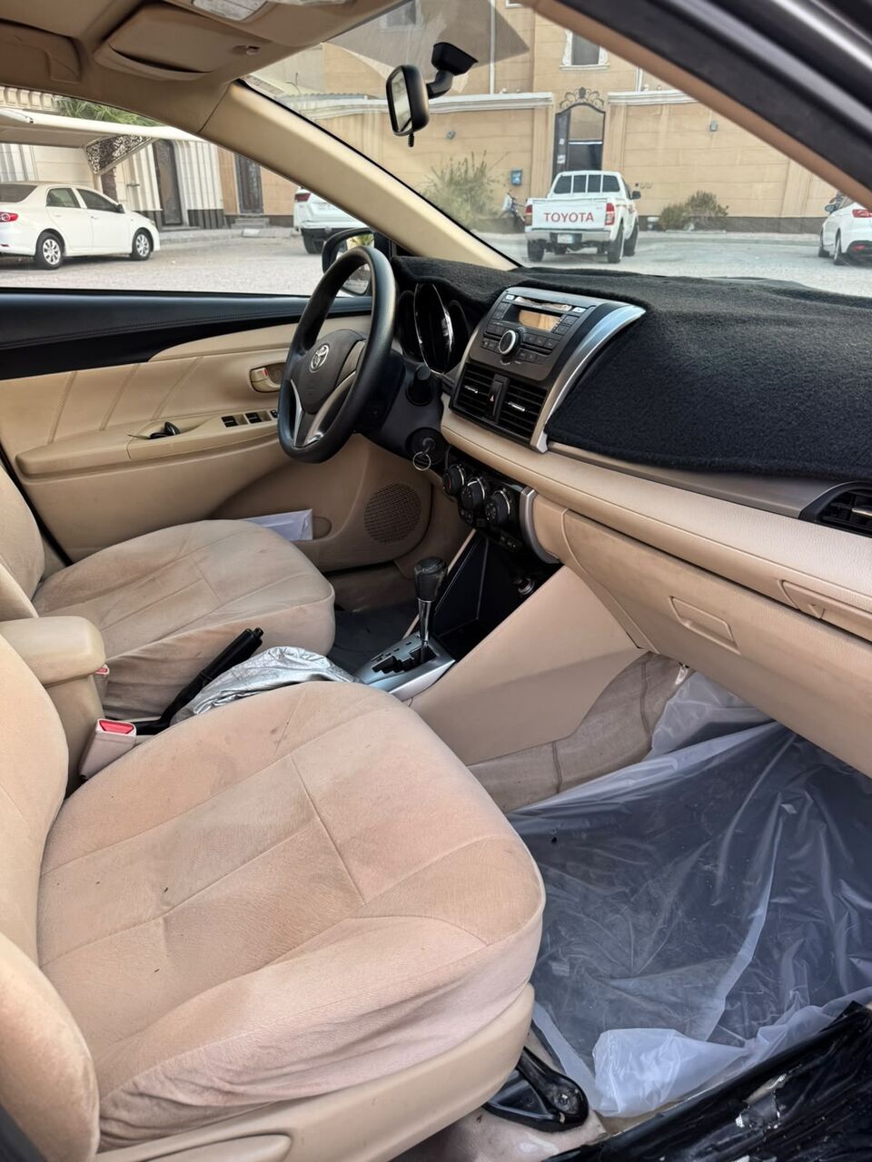 Dammam, Vehicles, Cars & Trucks , SAR 34000,  Toyota Yaris,  2017,  Automatic,  122890 KM,   E