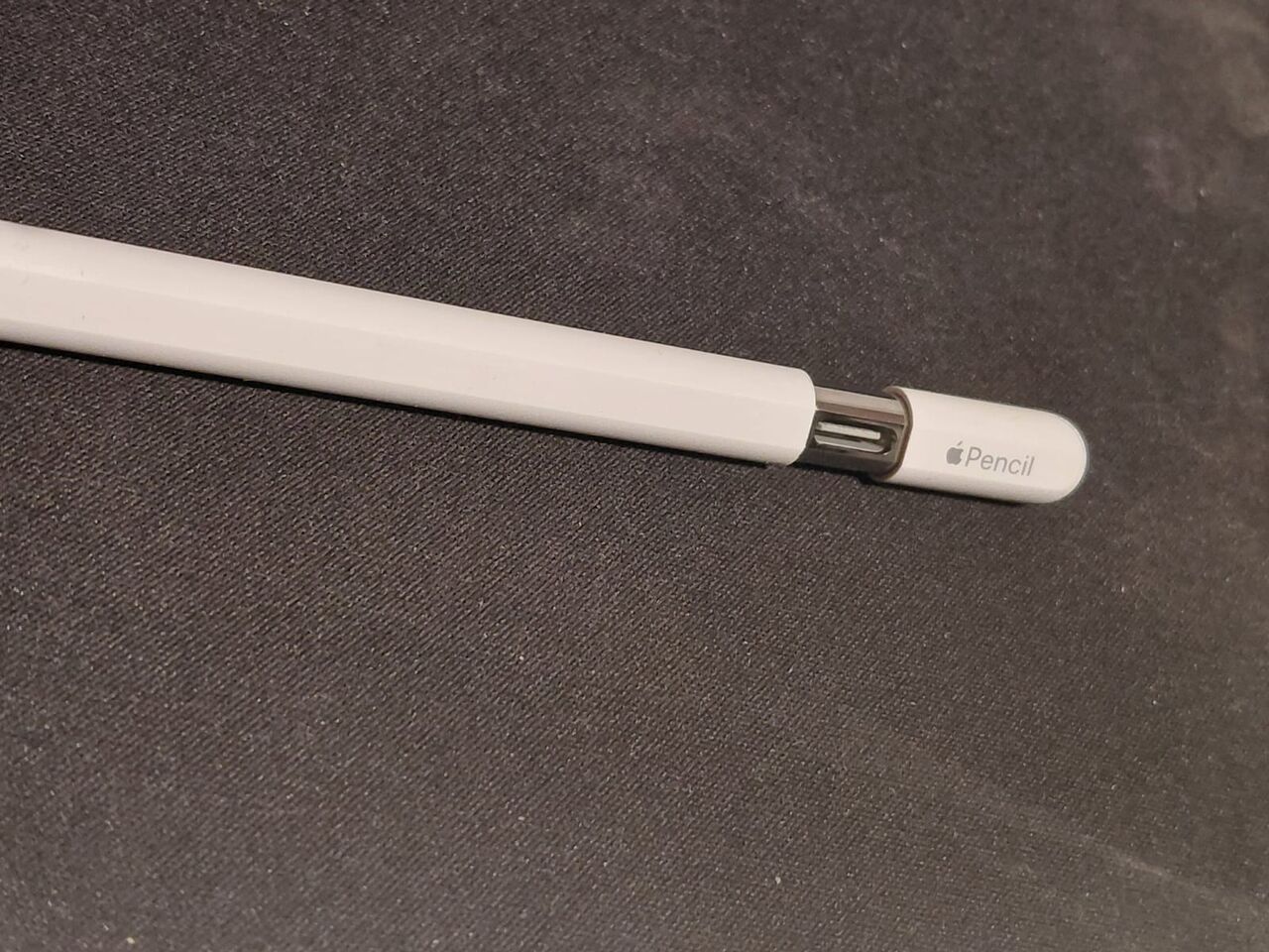 Riyadh, Electronics, SAR 199,  *SPECIAL OFFER* - Apple Pencil USB-C | Original Apple Stylus Pen | Type-C Charging