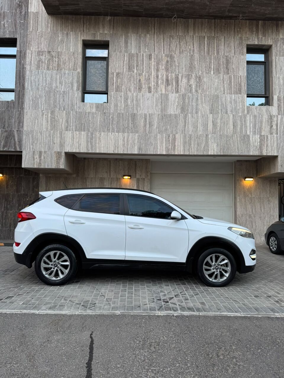 Jeddah, Vehicles, Cars & Trucks , SAR 35,  Hyundai Tucson,  2016,  Automatic,  230 KM,  Car For Sell