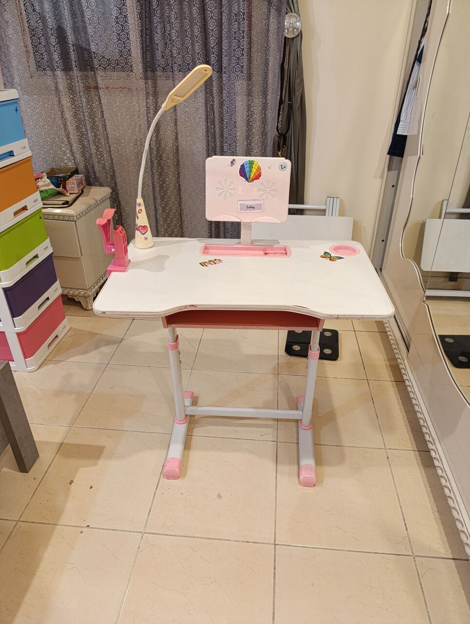 Jeddah, Household Items, SAR 100,  Study Table And Chair For Kids,