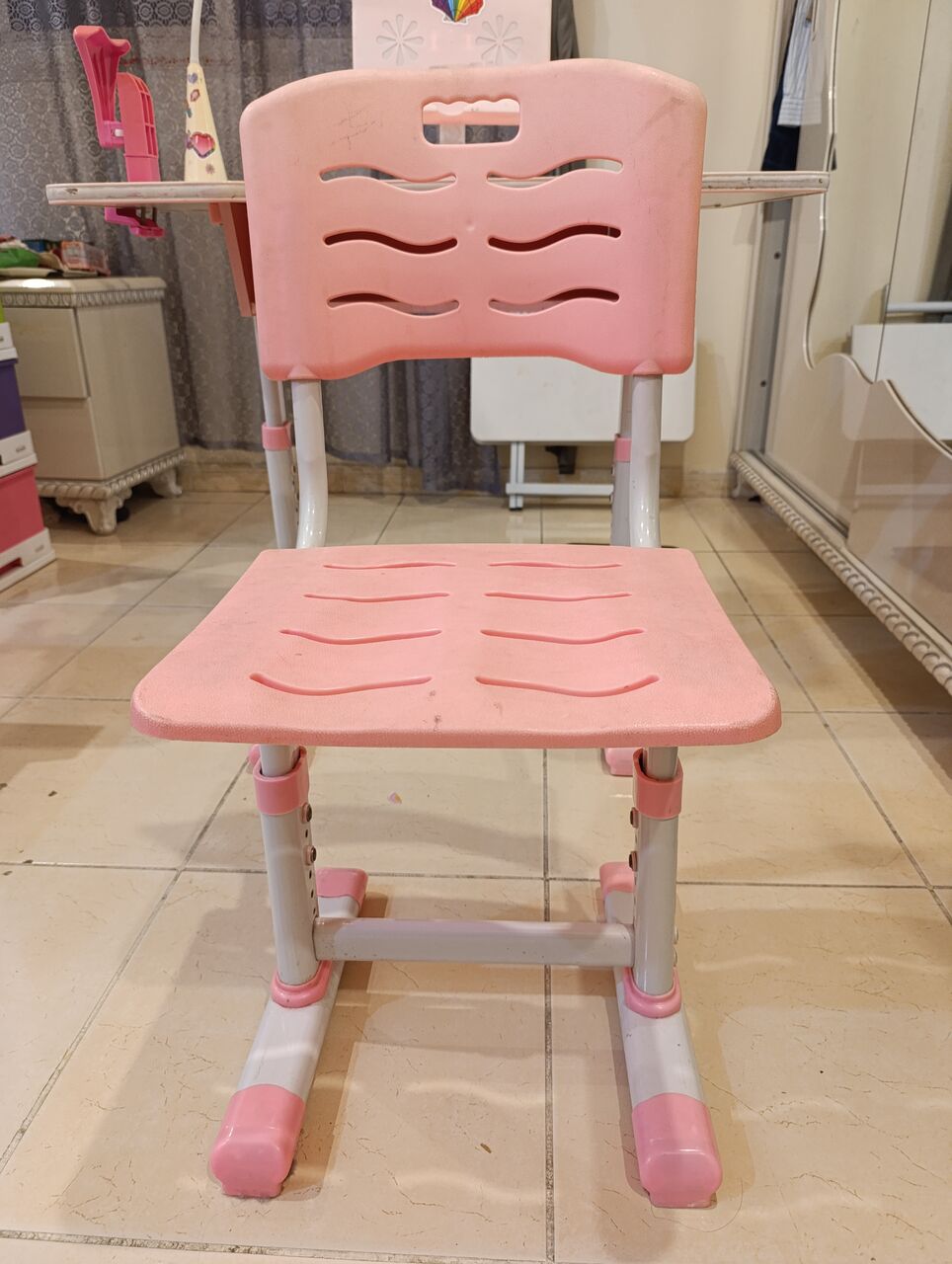 Jeddah, Household Items, SAR 100,  Study Table And Chair For Kids,