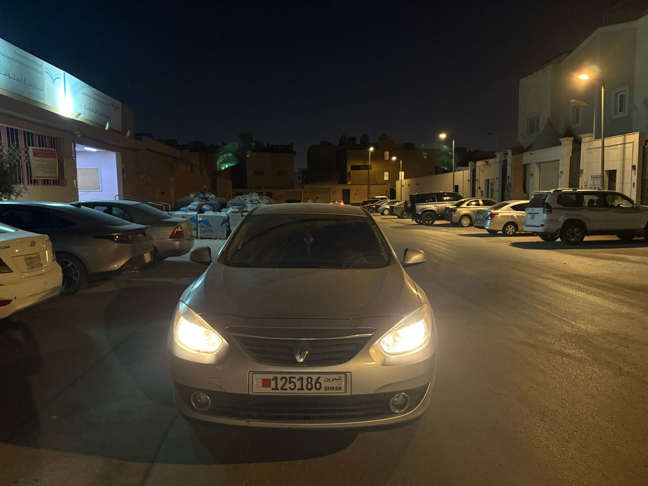 Manama, Vehicles, Cars & Trucks , BHD 1100,  Renault Fluence,  2013,  Automatic,  151000 KM,
